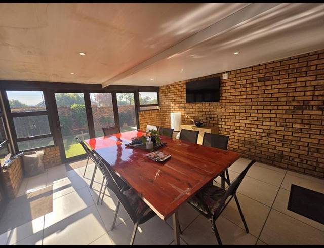 3 BEDROOM CLUSTER FOR SALE IN NEWMARKET